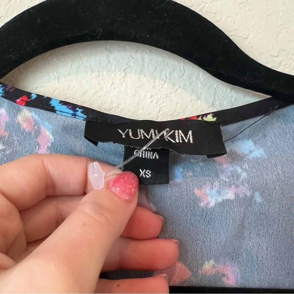 Yumi Kim Tops Yumi Kim Lizzie Blouse Butterfly Effect Floral Print - Picture 4 of 6